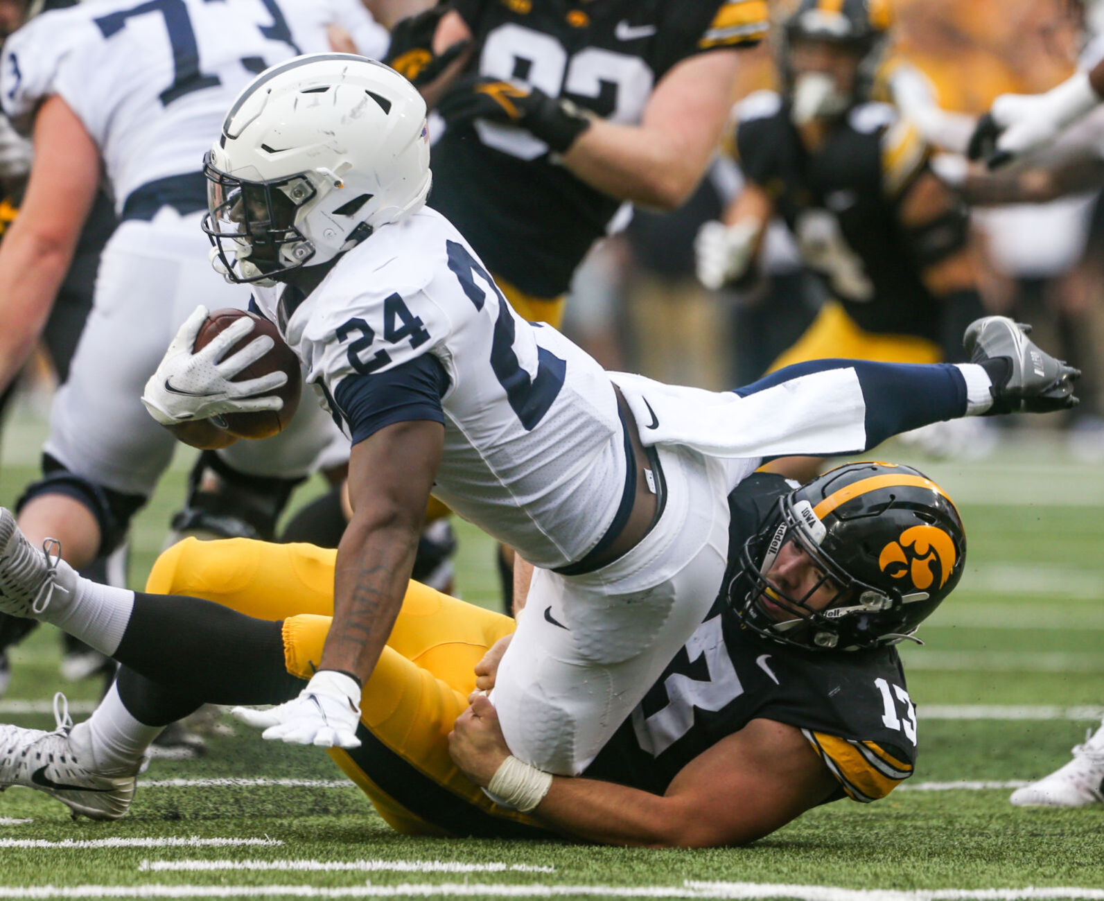 100921-qc-spt-iowa-fball-045